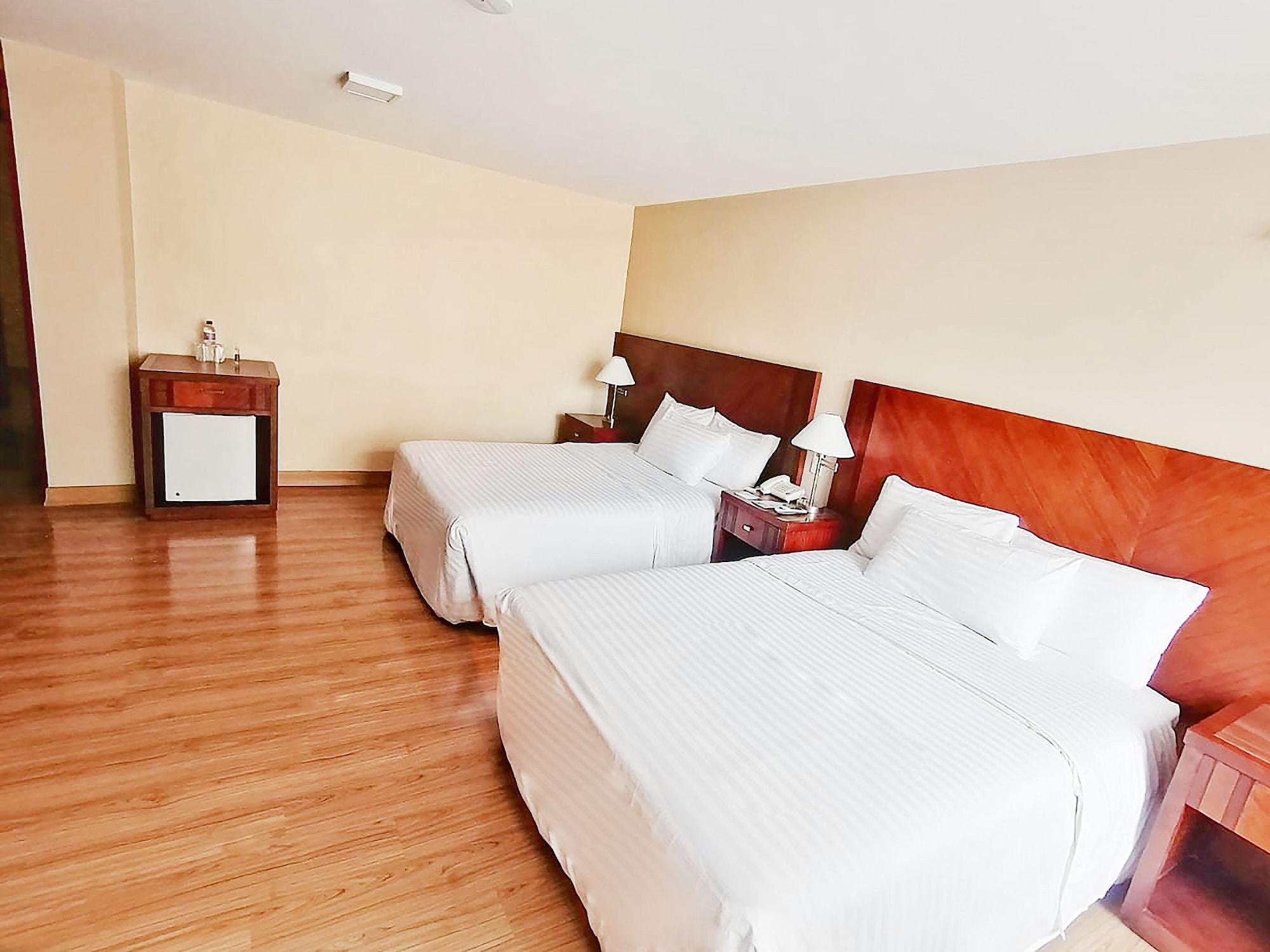 Fenix Hotel Quito Exterior photo