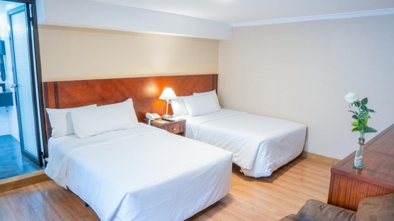 Fenix Hotel Quito Exterior photo