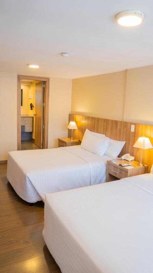 Fenix Hotel Quito Exterior photo