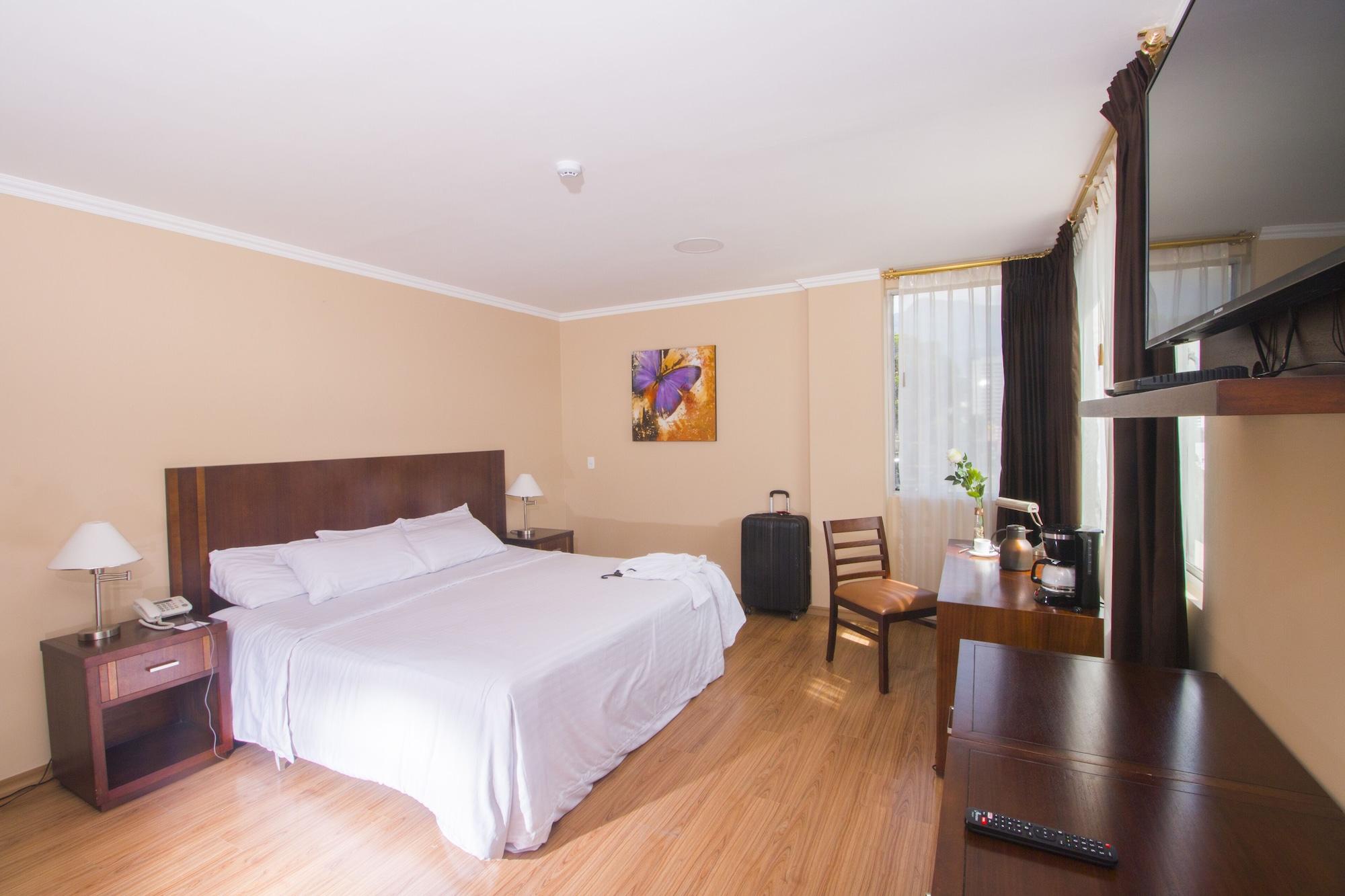 Fenix Hotel Quito Exterior photo