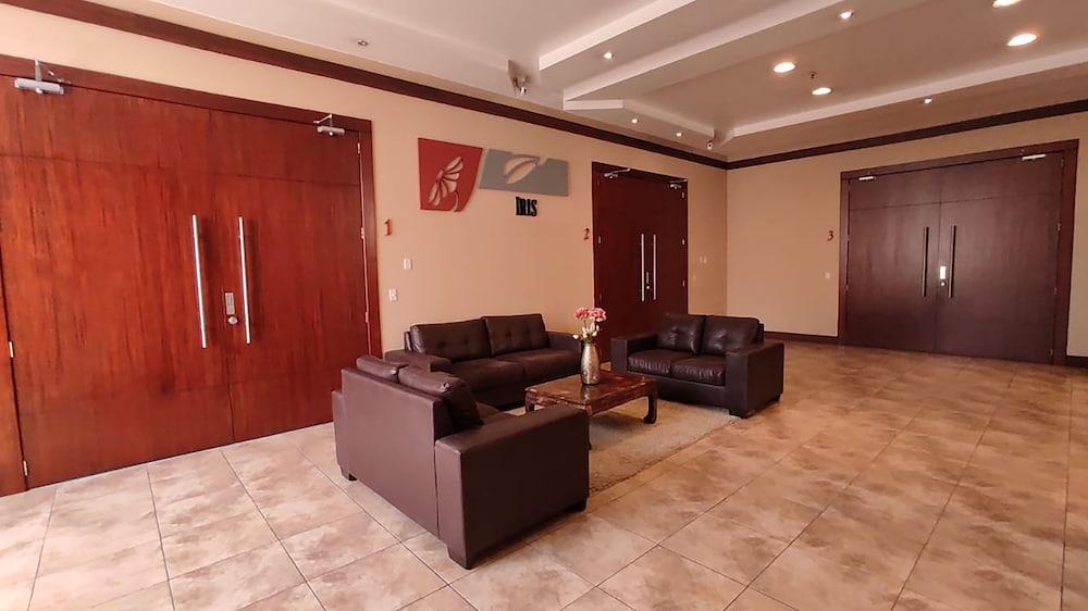 Fenix Hotel Quito Exterior photo