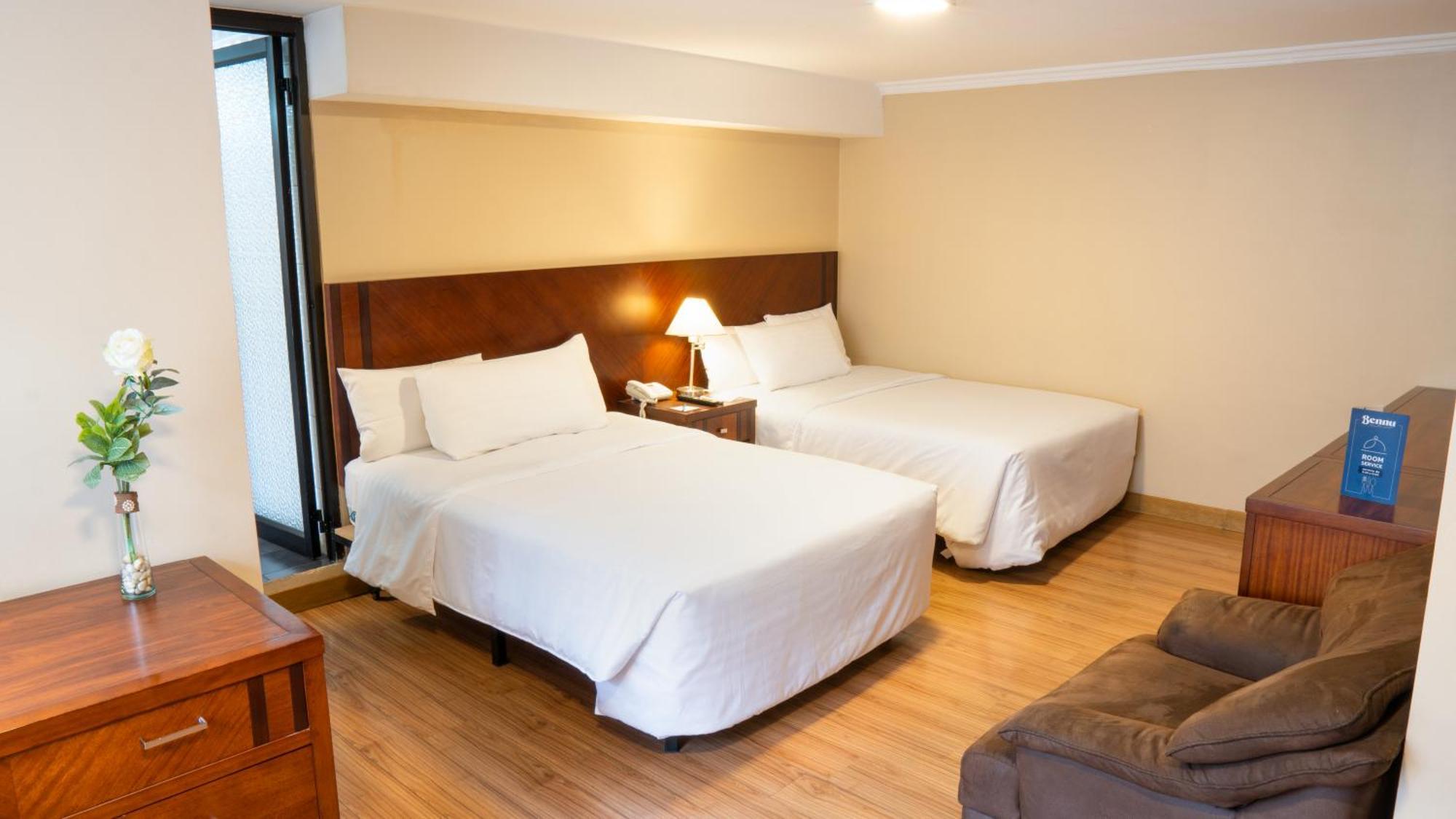 Fenix Hotel Quito Exterior photo