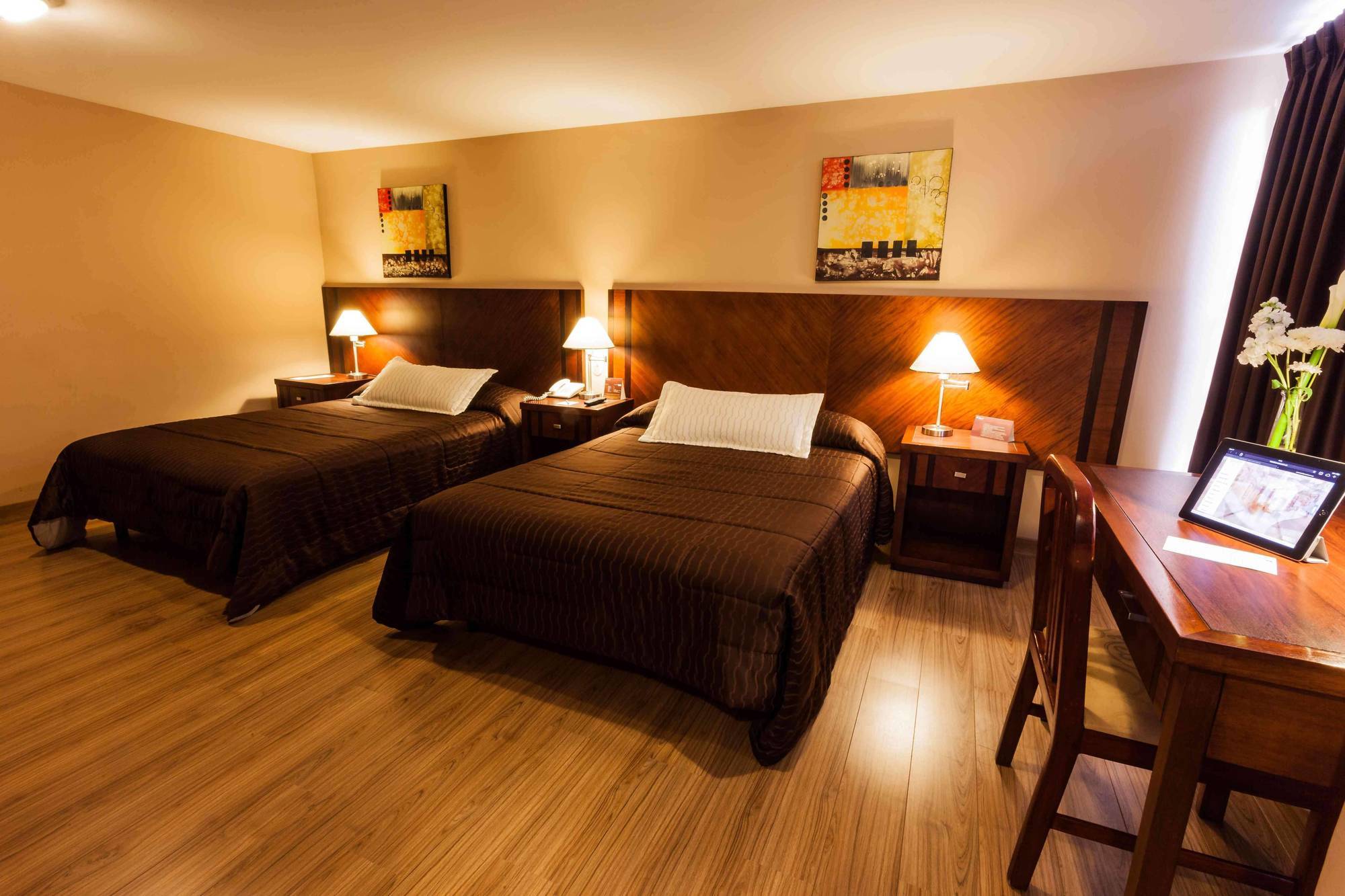 Fenix Hotel Quito Exterior photo